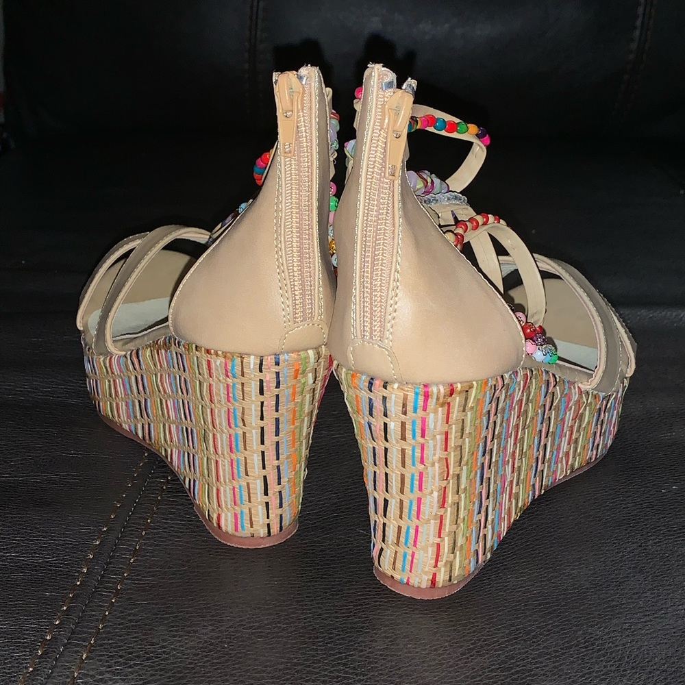 Women’s Colorful Woven Wedge Sandals - Picture 3 of 7